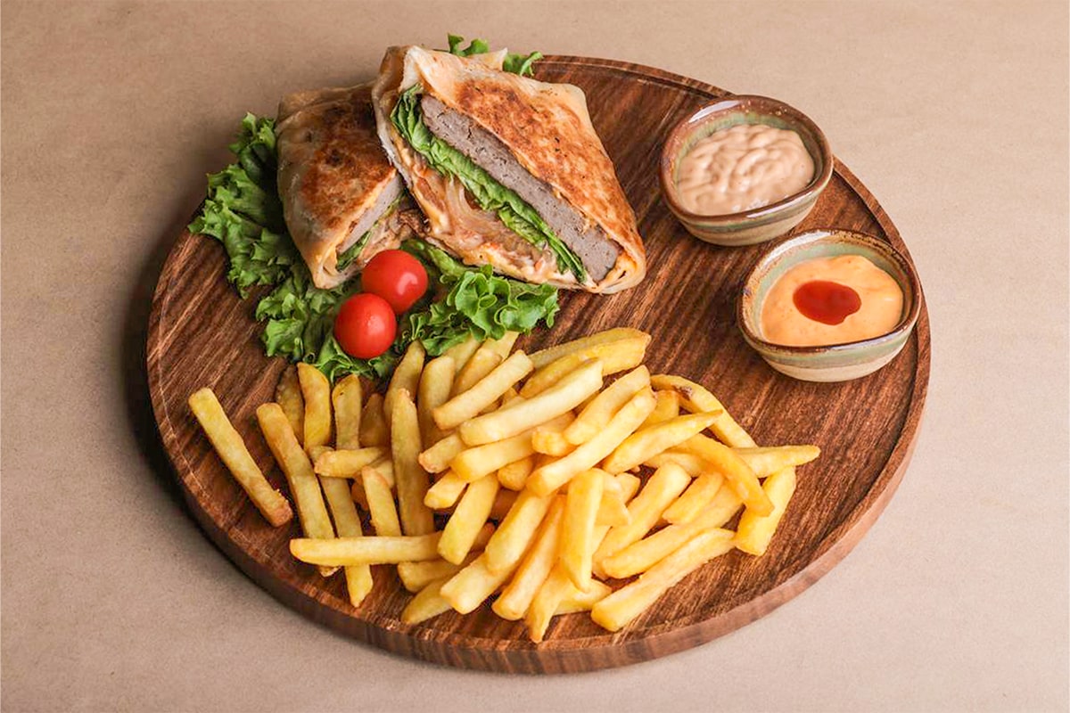 AL Qemarya Burger - برجر القيمرية