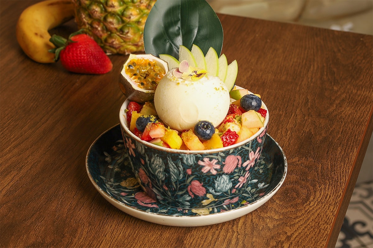 سلطة فواكه مع آيس كريم - Fruit Salad with Ice Cream