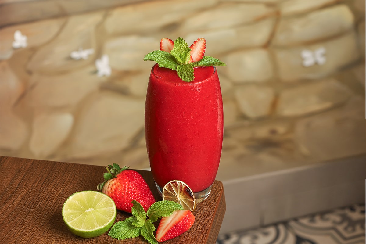 عصير فراولة - Strawberry Juice
