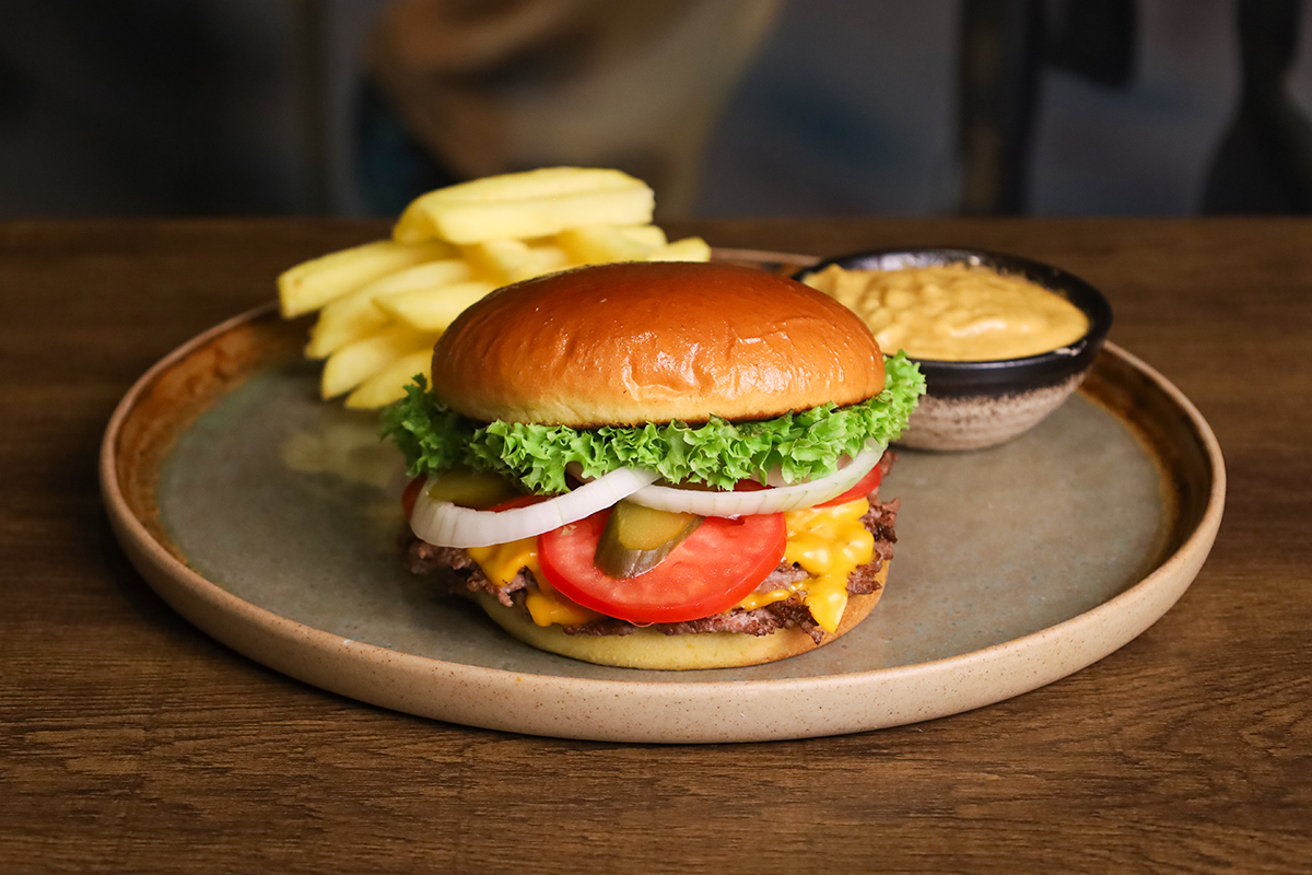 Beef Burger - برجر لحمة